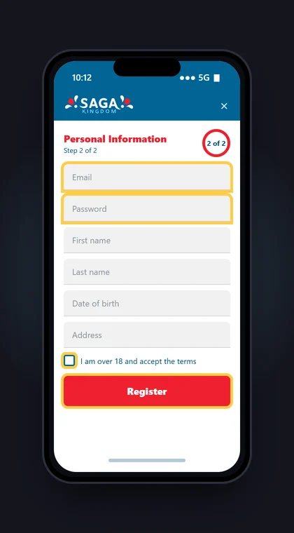Illustrasjon av en mobil med steg 2 av registreringen hos Saga Kingdom: e-post, passord, navn, fødselsdato og adresse